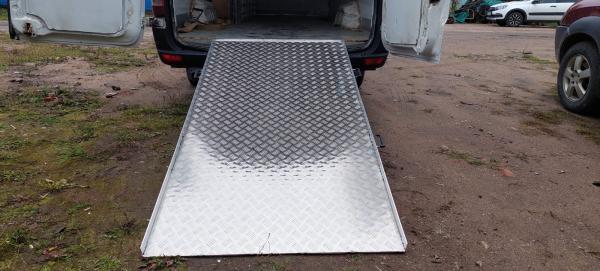 Погрузочный мост ГКА 150.100 3KM